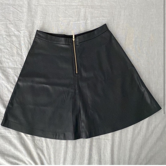 NWT Dynamite Faux Leather Mini Skirt - Picture 2 of 5